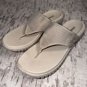 Skechers Go Walk Smart Shimmer Natural color Womens Sandal Slip-On Size 10